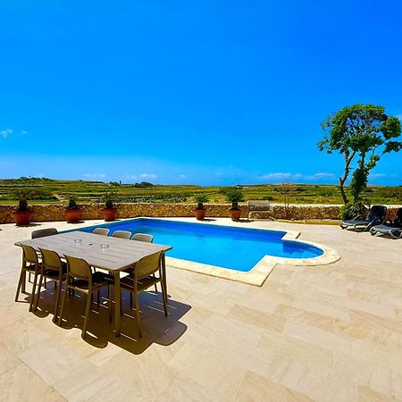 Lonza Gharb Farmhouse Kültér fotó
